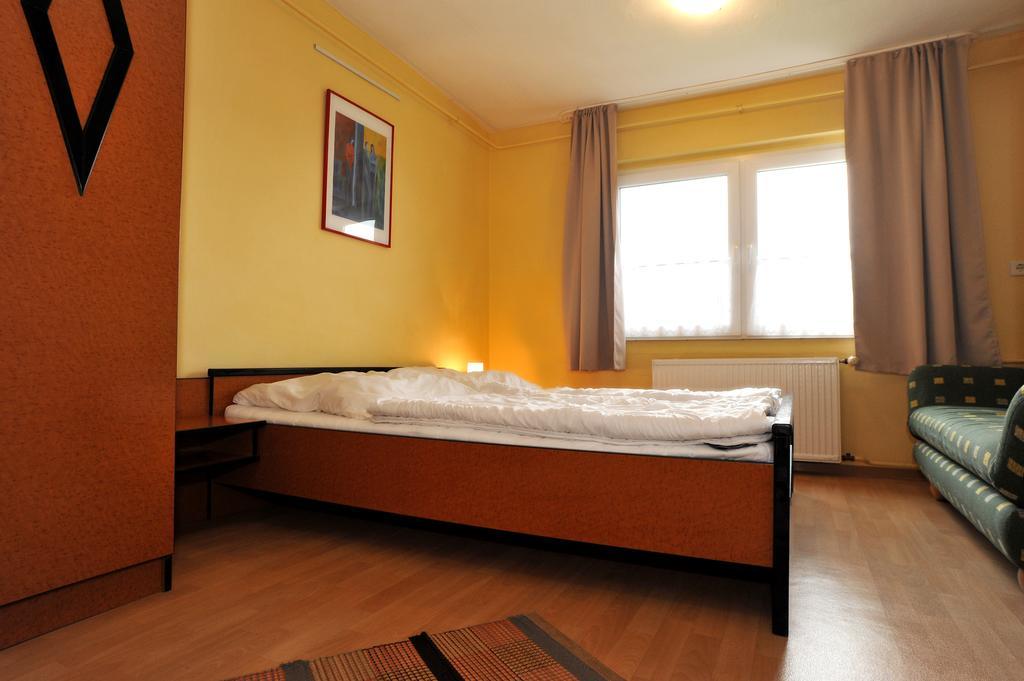 Nohotel Hostel Dranske Szoba fotó