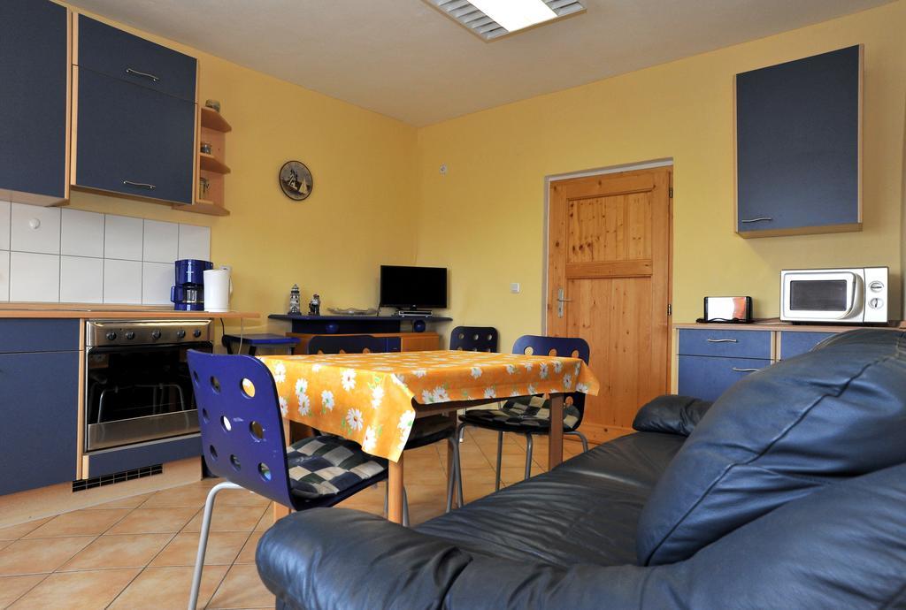 Nohotel Hostel Dranske Szoba fotó